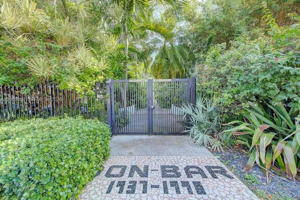 DON-BAR CONDO · #5N in Miami Beach - Photo 1