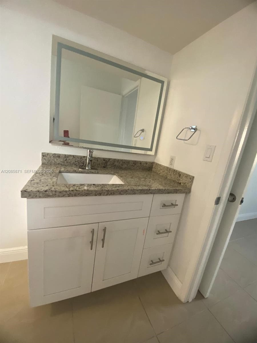 BISCAYNE BEACH CLUB CONDO · #10211 in Miami - Photo 12