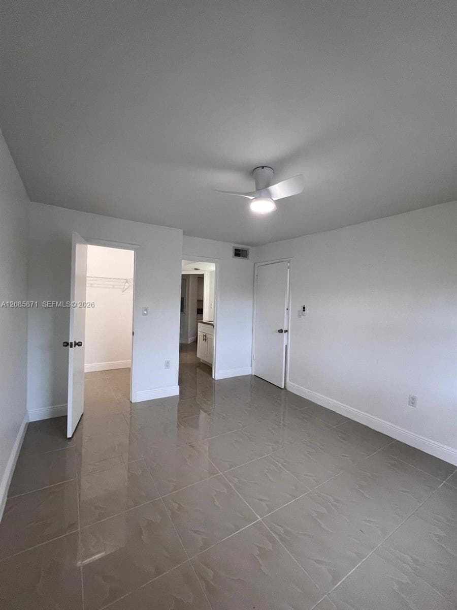 BISCAYNE BEACH CLUB CONDO · #10211 in Miami - Photo 20