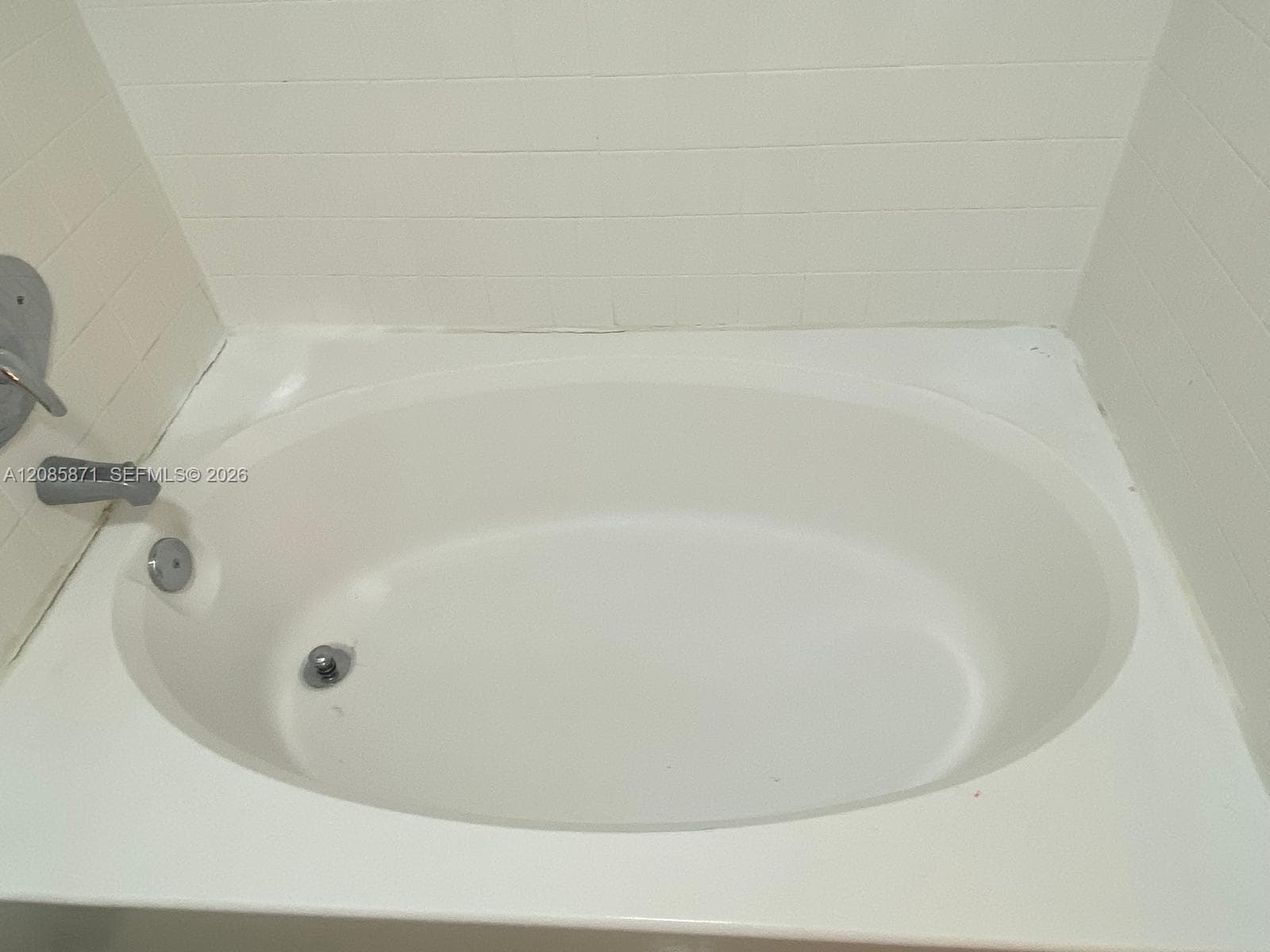 BISCAYNE BEACH CLUB CONDO · #10211 in Miami - Photo 11