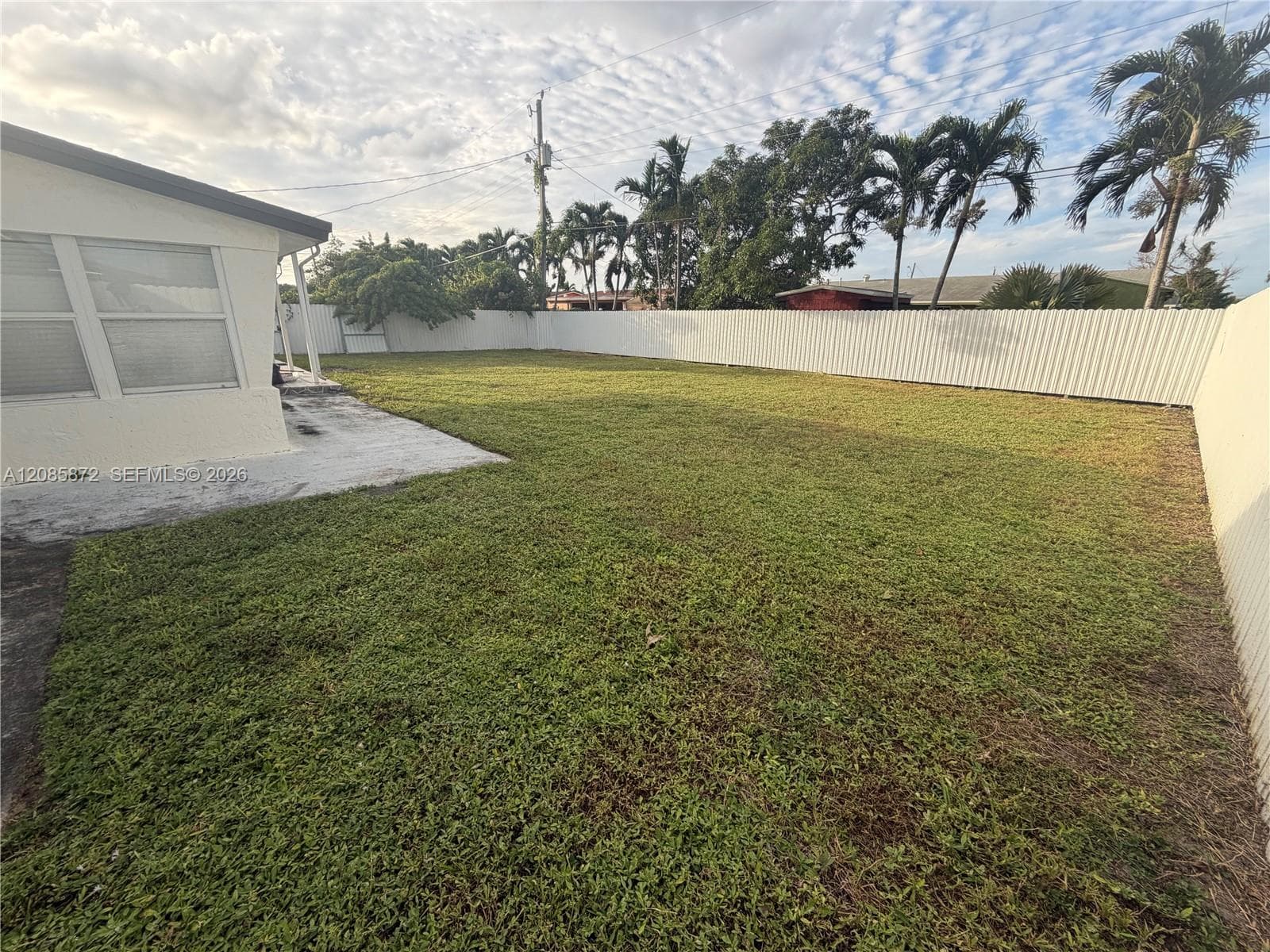 1311 NW 176th Ter photo 4