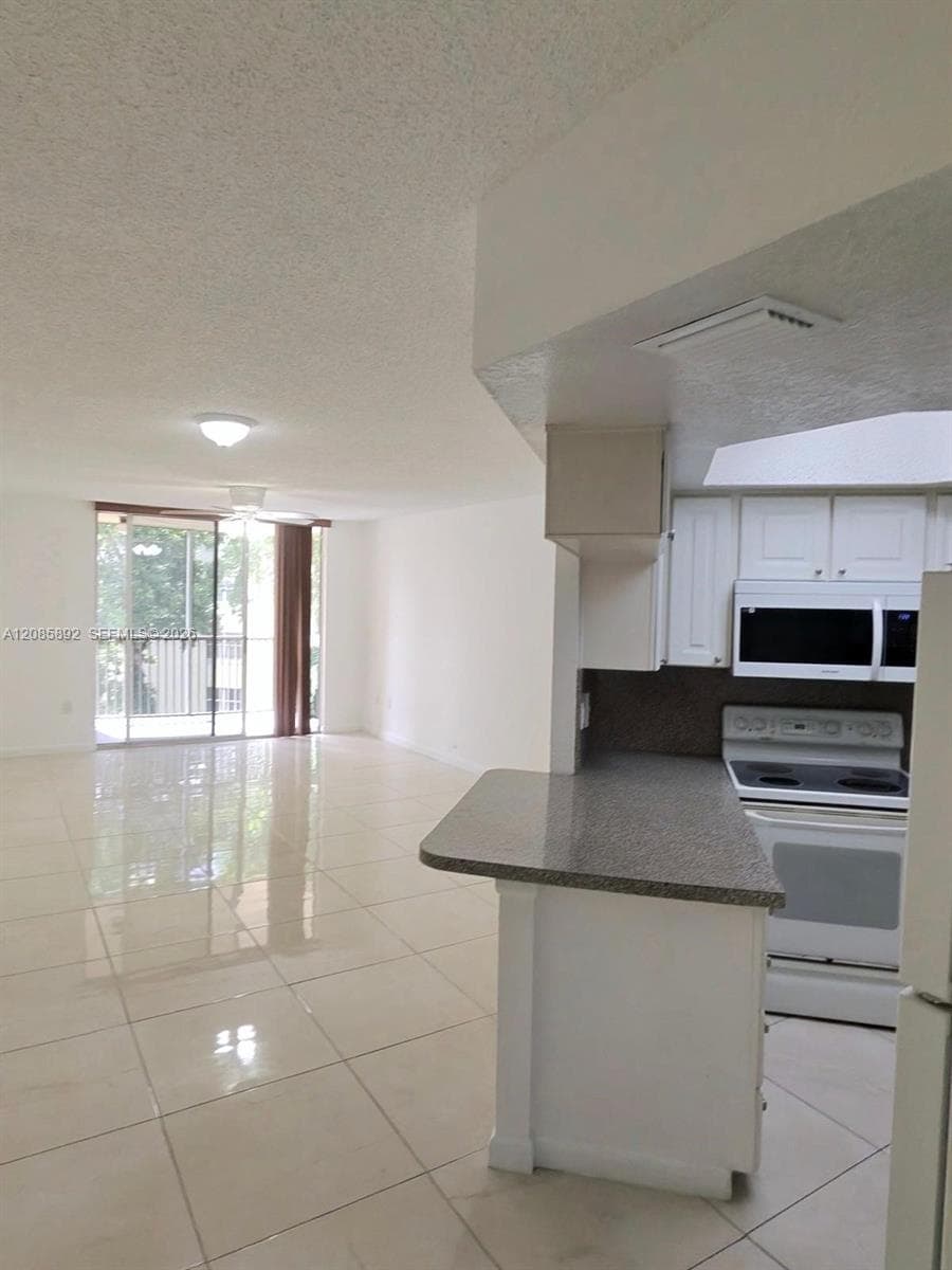LAS VISTAS AT DORAL CONDO · #404 in Doral - Photo 1