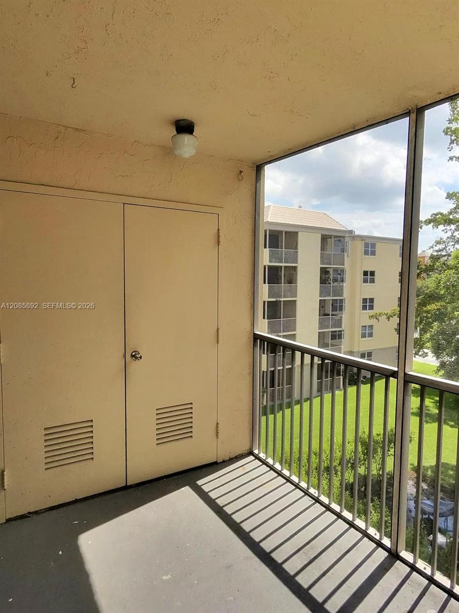 LAS VISTAS AT DORAL CONDO · #404 in Doral - Photo 9