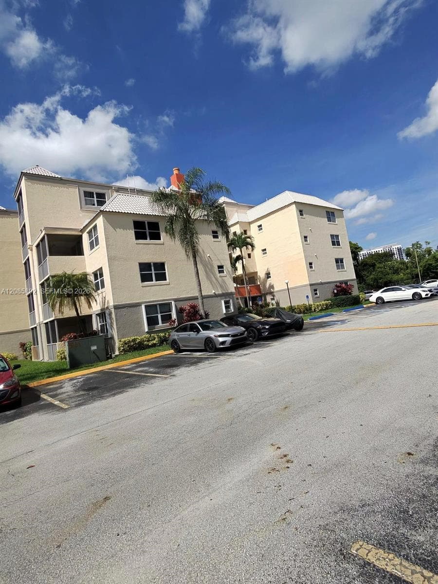 LAS VISTAS AT DORAL CONDO · #404 in Doral - Photo 14