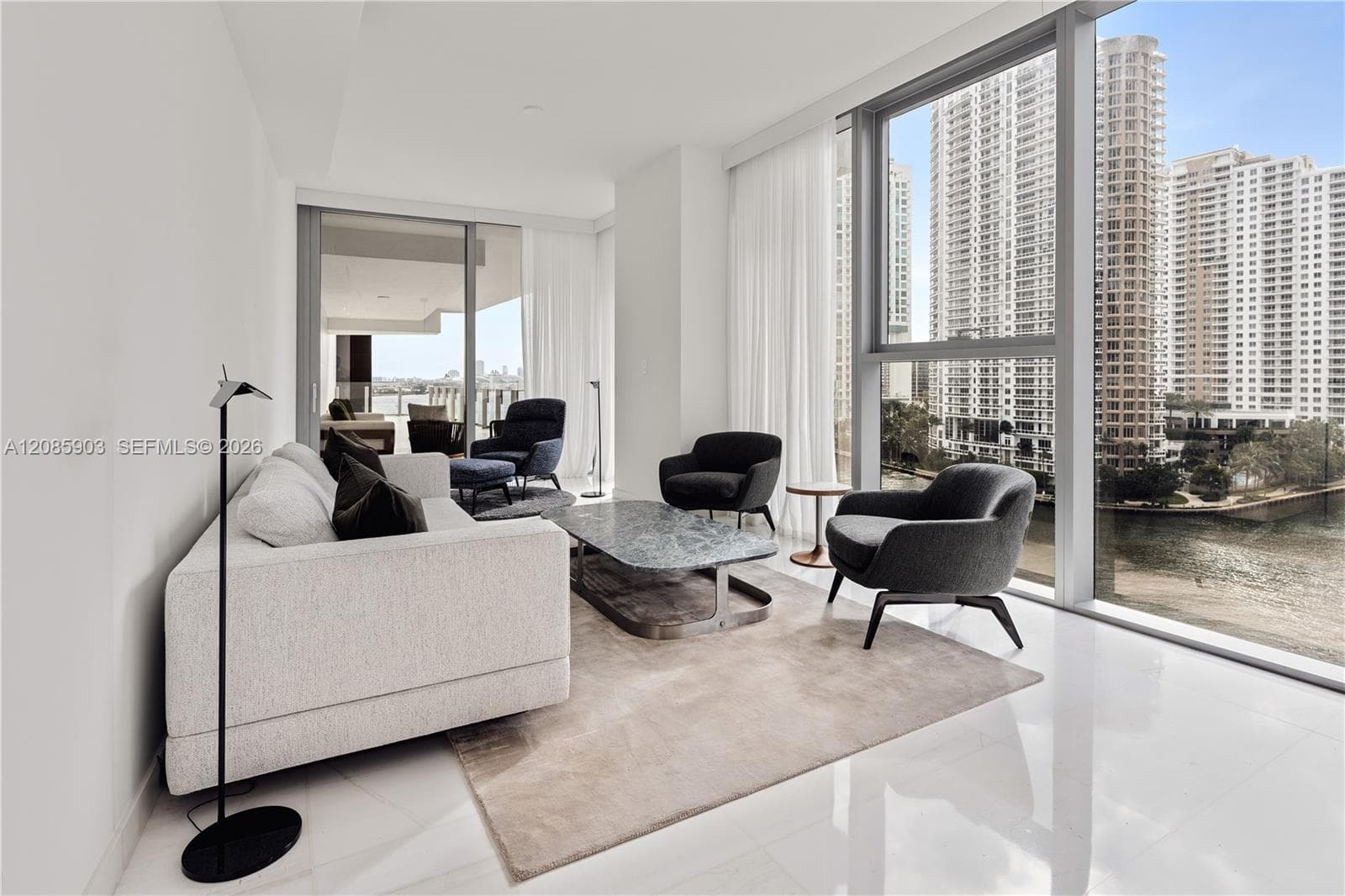 Aston Martin Residences · #1404W in Miami - Photo 2