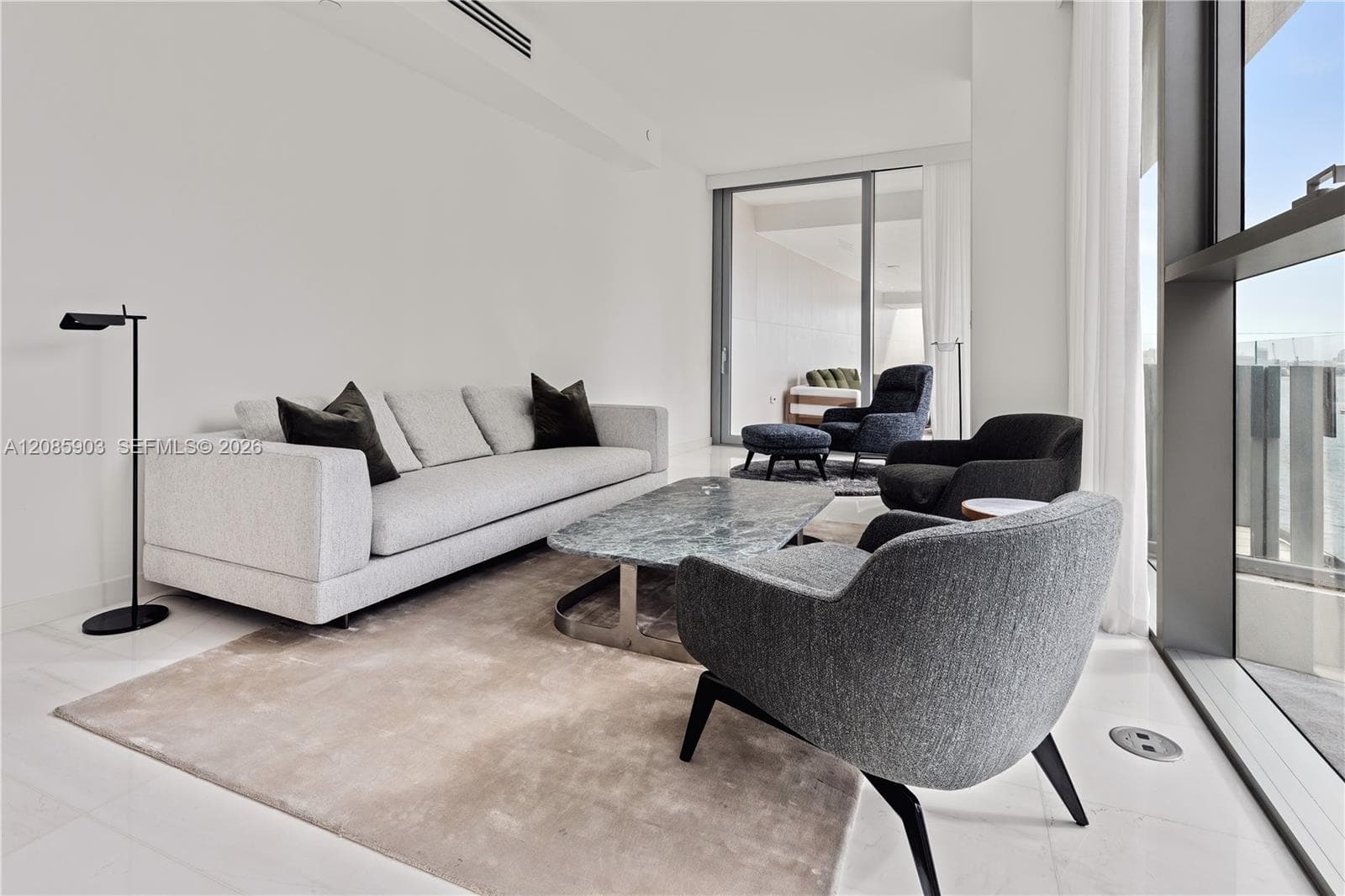 Aston Martin Residences · #1404W in Miami - Photo 3