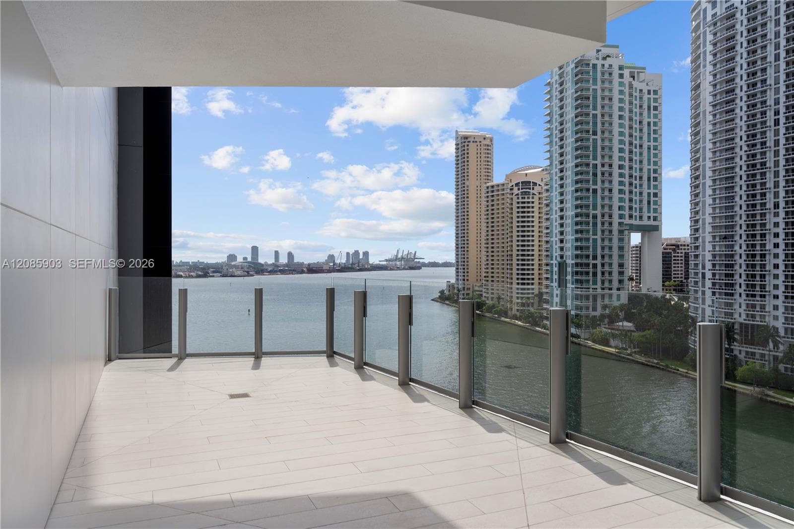 Aston Martin Residences · #1404W in Miami - Photo 8