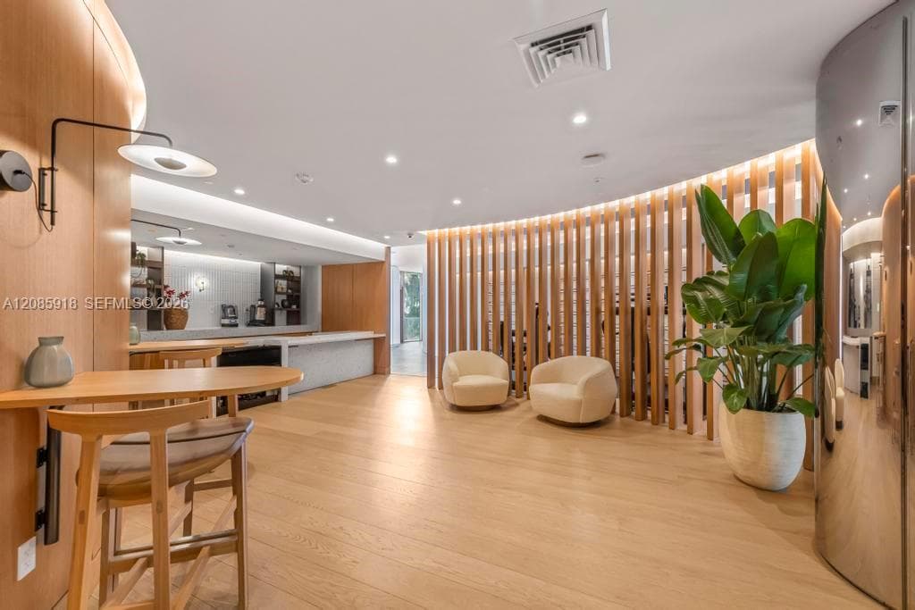 Mr. C Residences Bayshore · #1008 in Miami - Photo 33