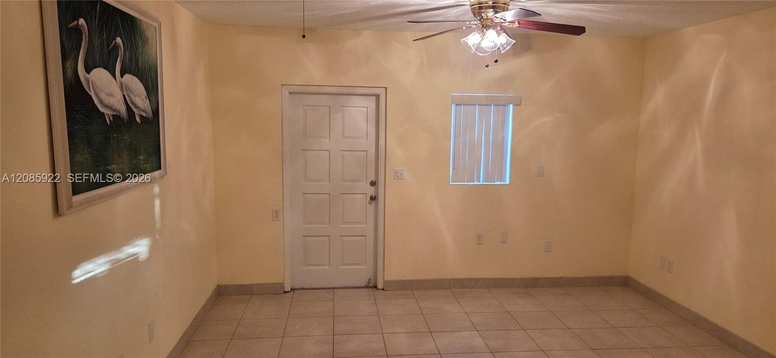 Huge Bonus 5th Room w/Separate Entrance