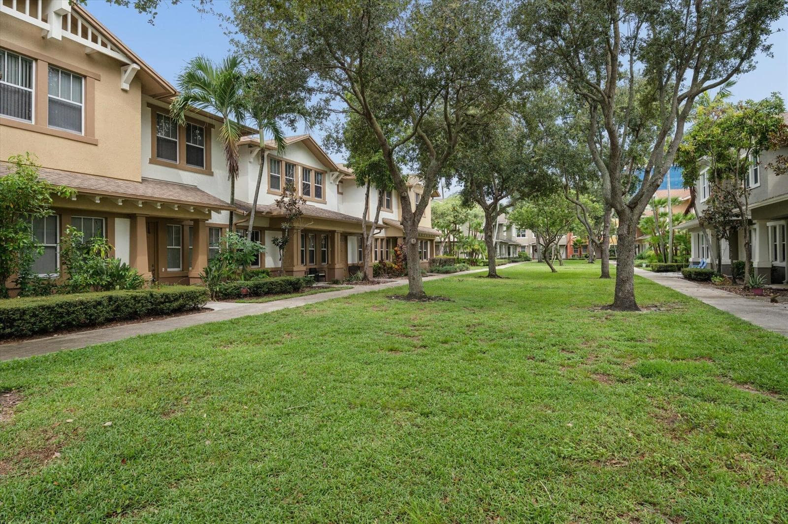 03-Steiner-950 Marina Del Ray Ln #4-3