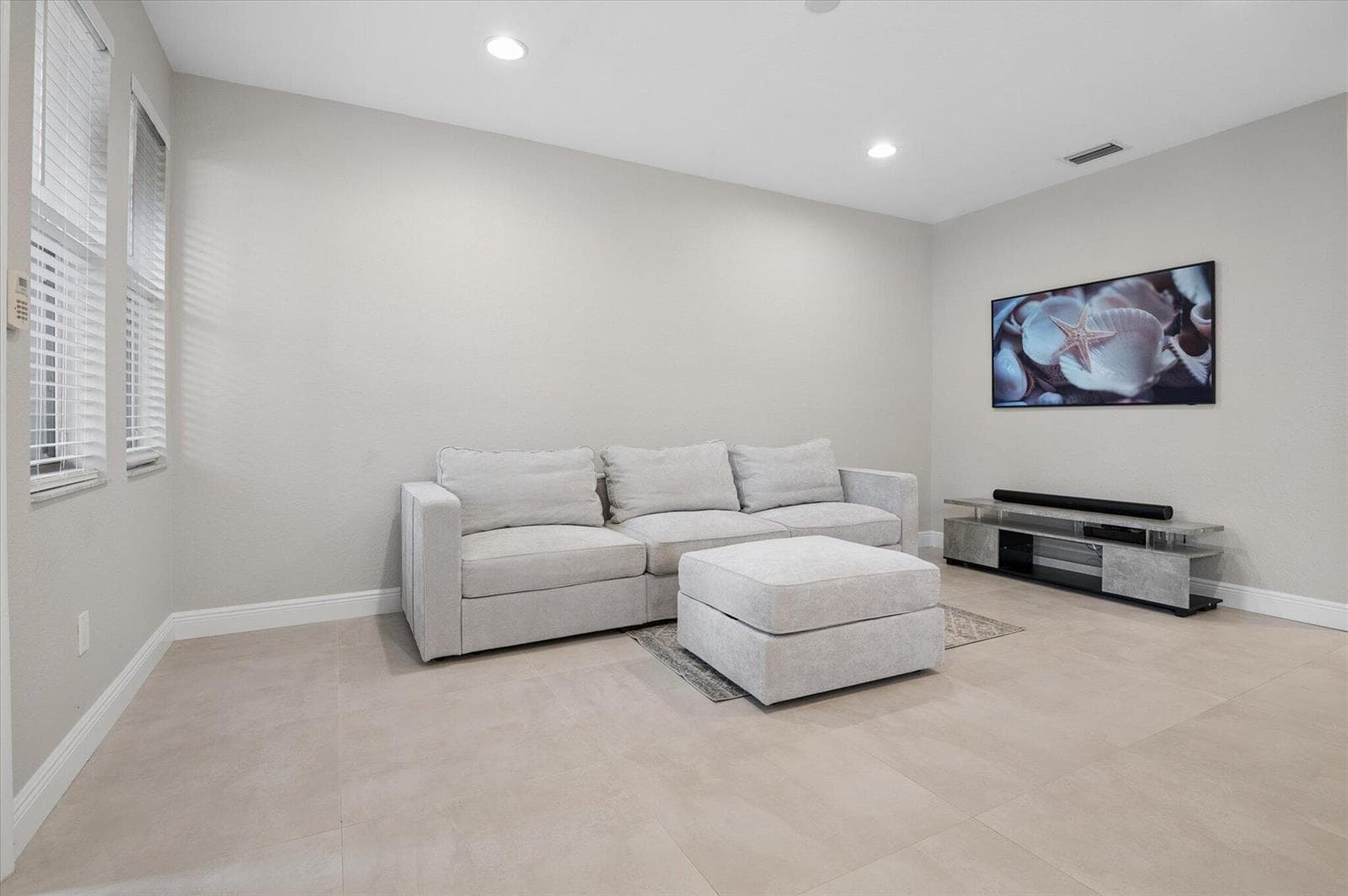 06-Steiner-950 Marina Del Ray Ln #4-6