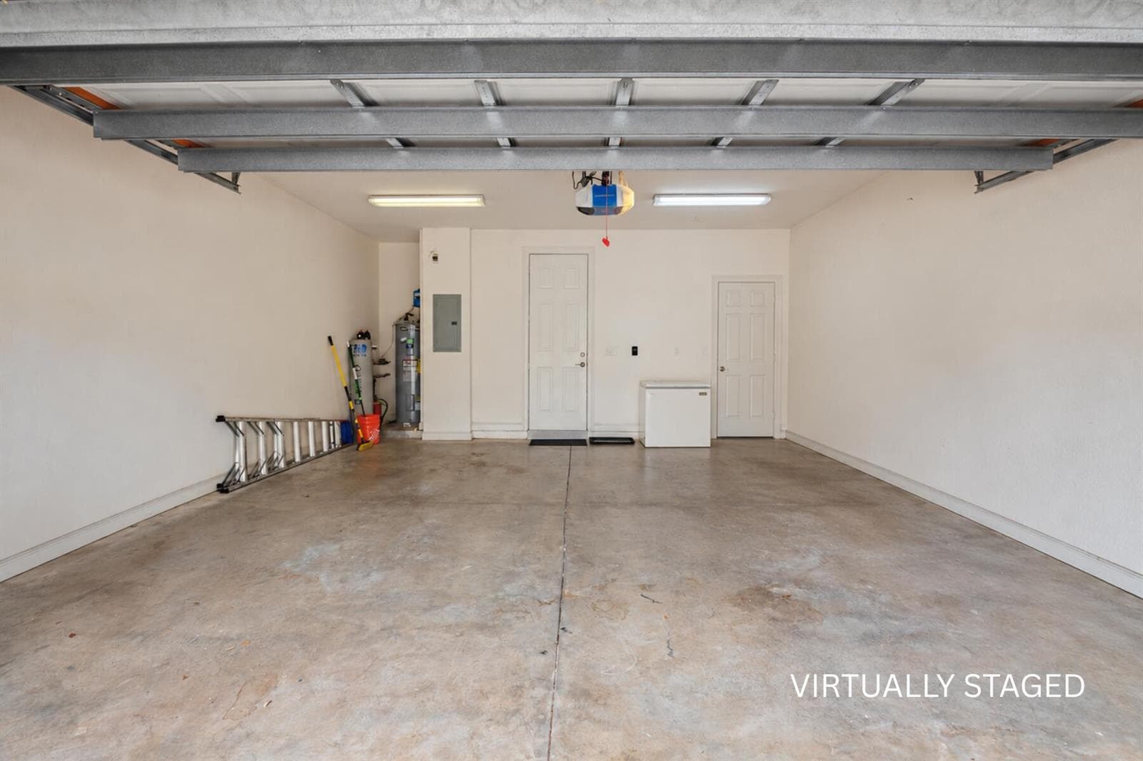 950 Marina Del Ray Garage