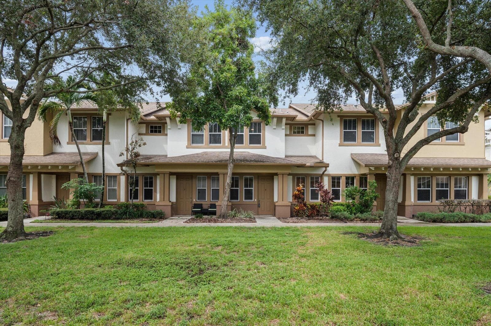 01-Steiner-950 Marina Del Ray Ln #4-1