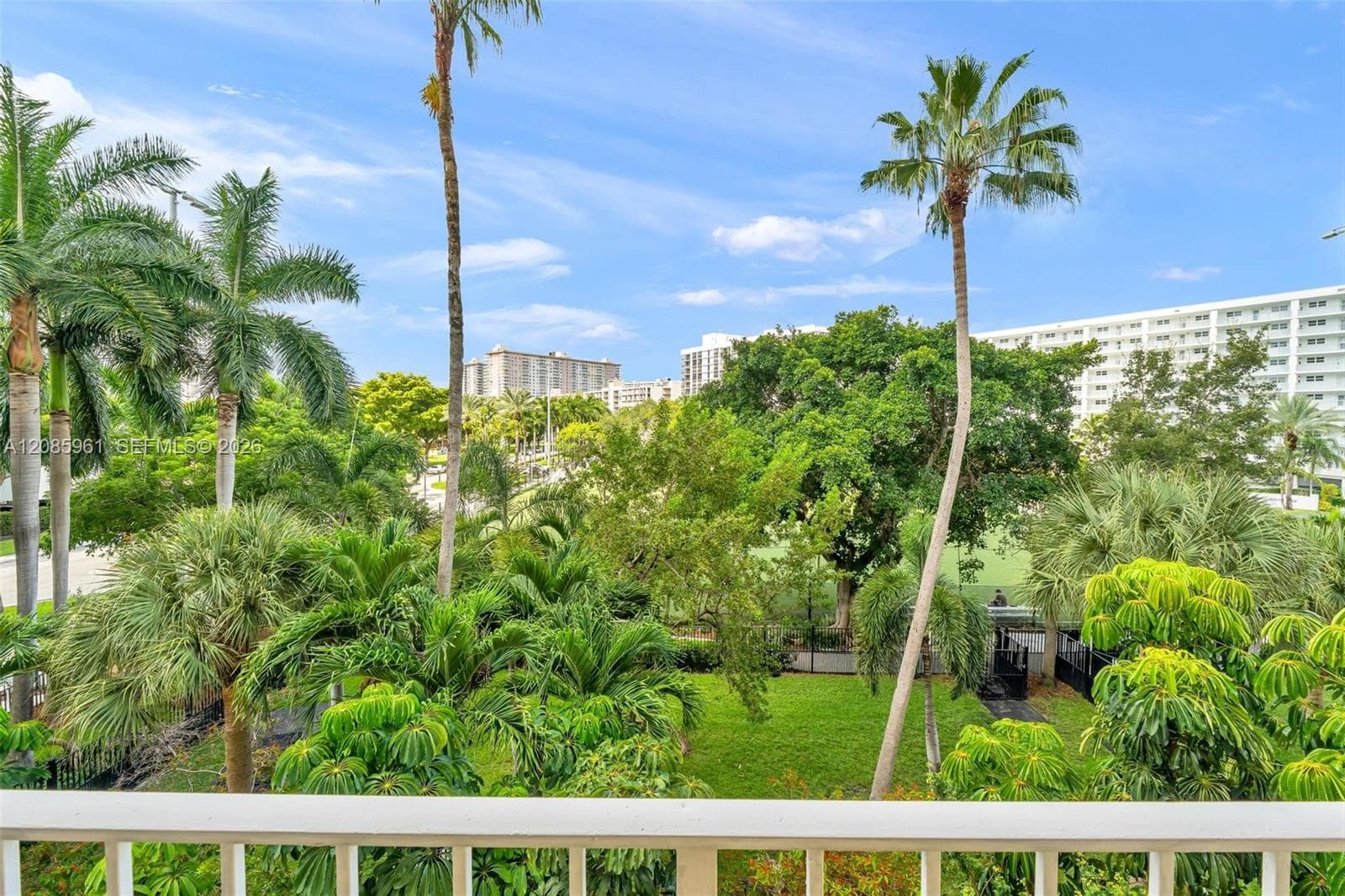 MARBELLA TOWER CONDO · #409 in Sunny Isles Beach - Photo 3