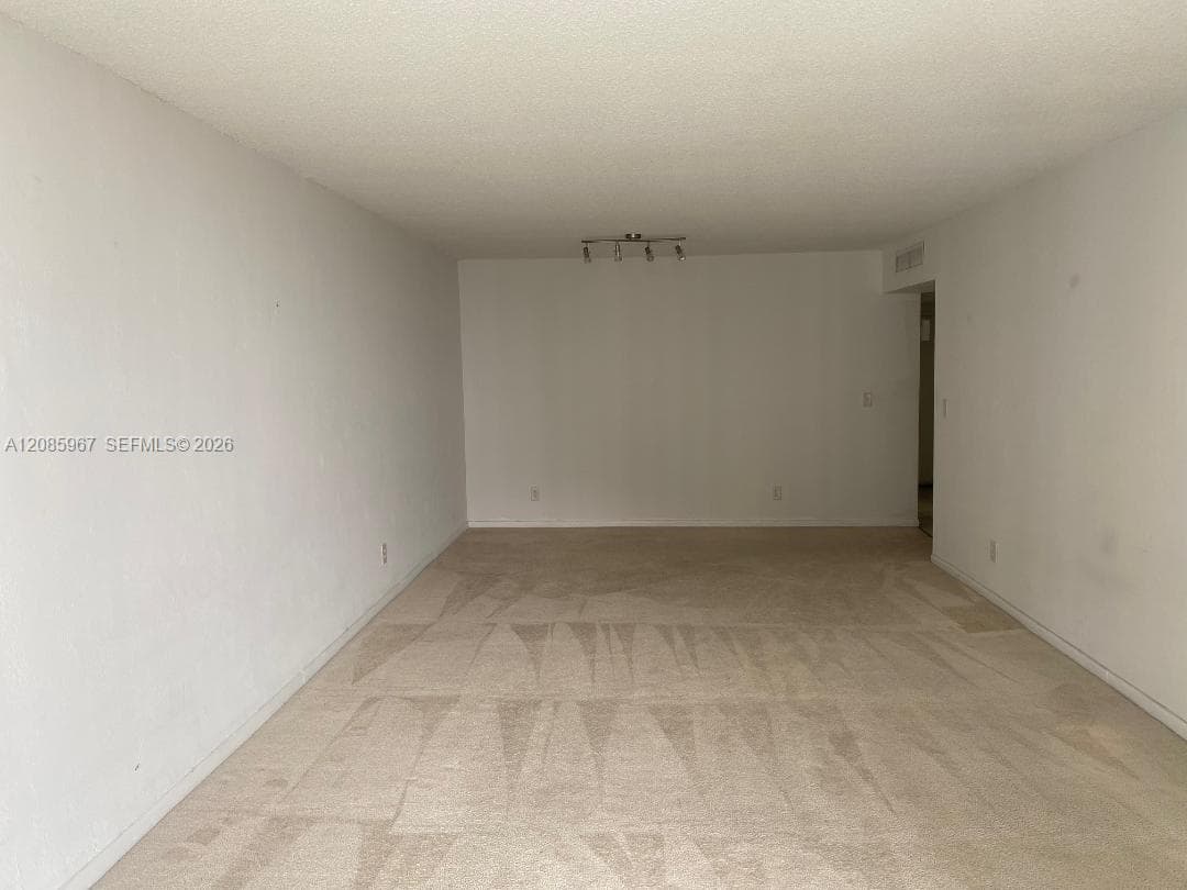 OCEANVIEW BUILDING B COND · #1025 in Sunny Isles Beach - Photo 13