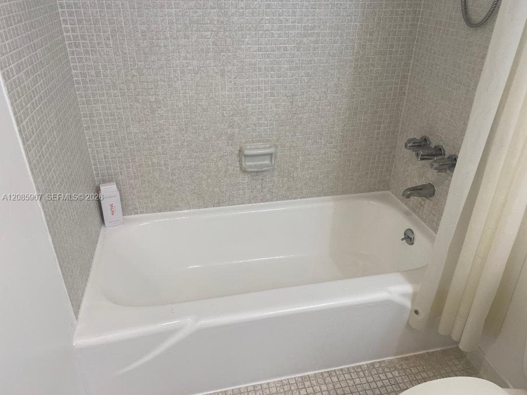 OCEANVIEW BUILDING B COND · #1025 in Sunny Isles Beach - Photo 14