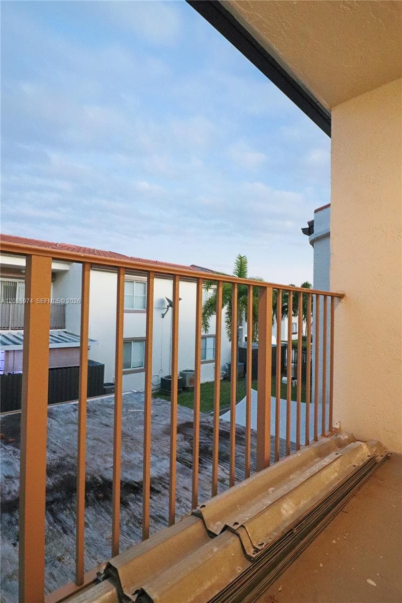 VILLA REAL CONDO NO 3 · #204 in Miami - Photo 22