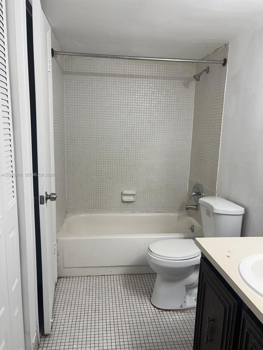 MONTECARLO CONDO · #B-308 in Miami - Photo 6