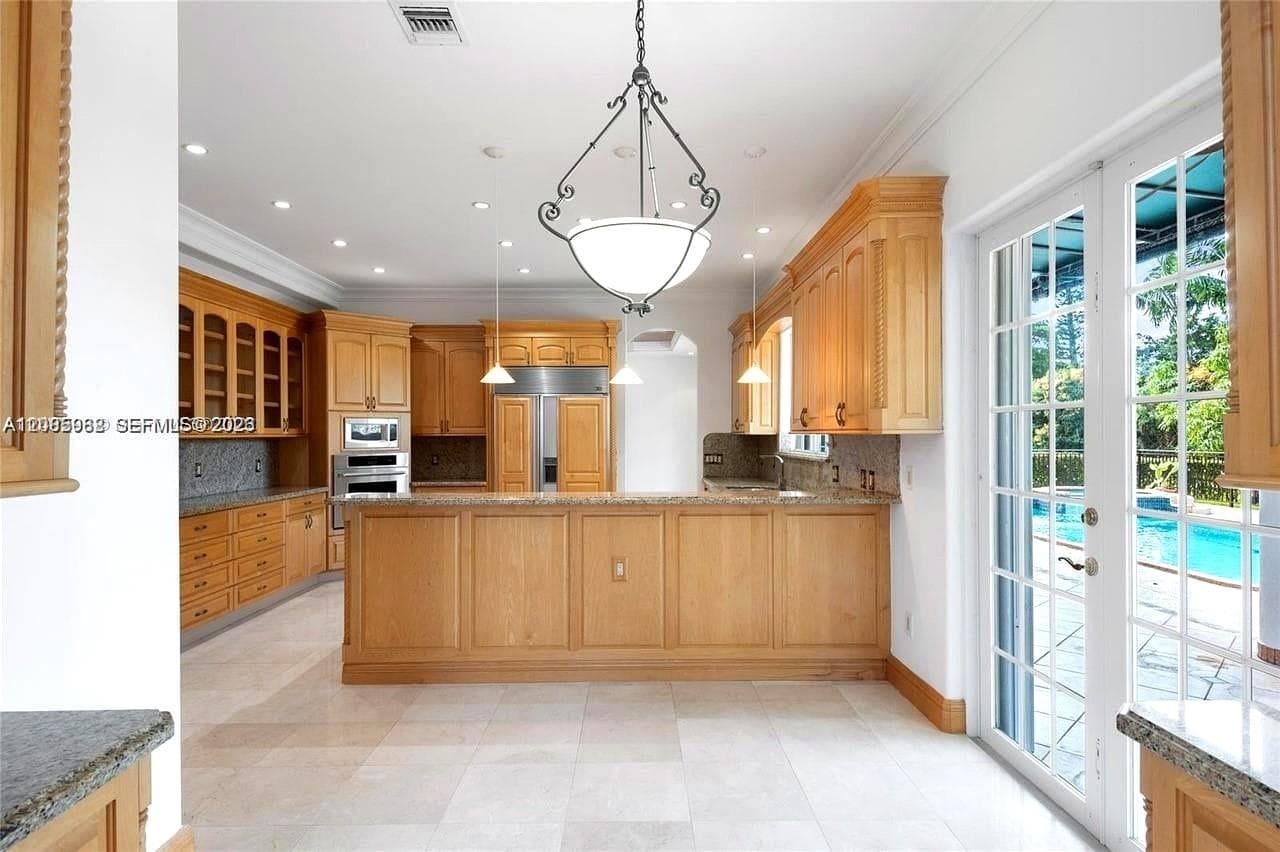 19420 W Saint Andrews Dr photo 24