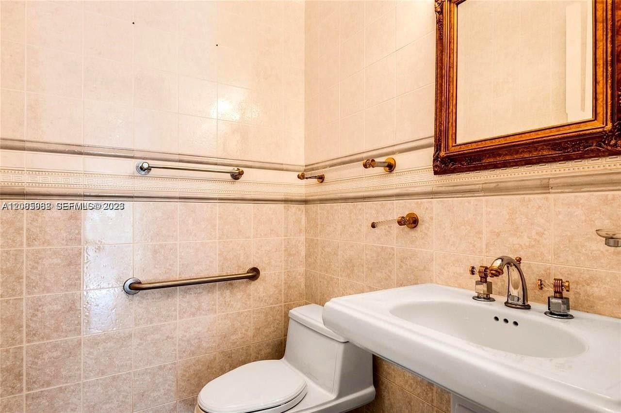 19420 W Saint Andrews Dr photo 34