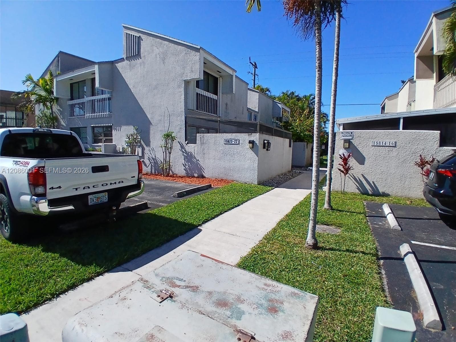 15820 SW 91st Ct #C photo 2