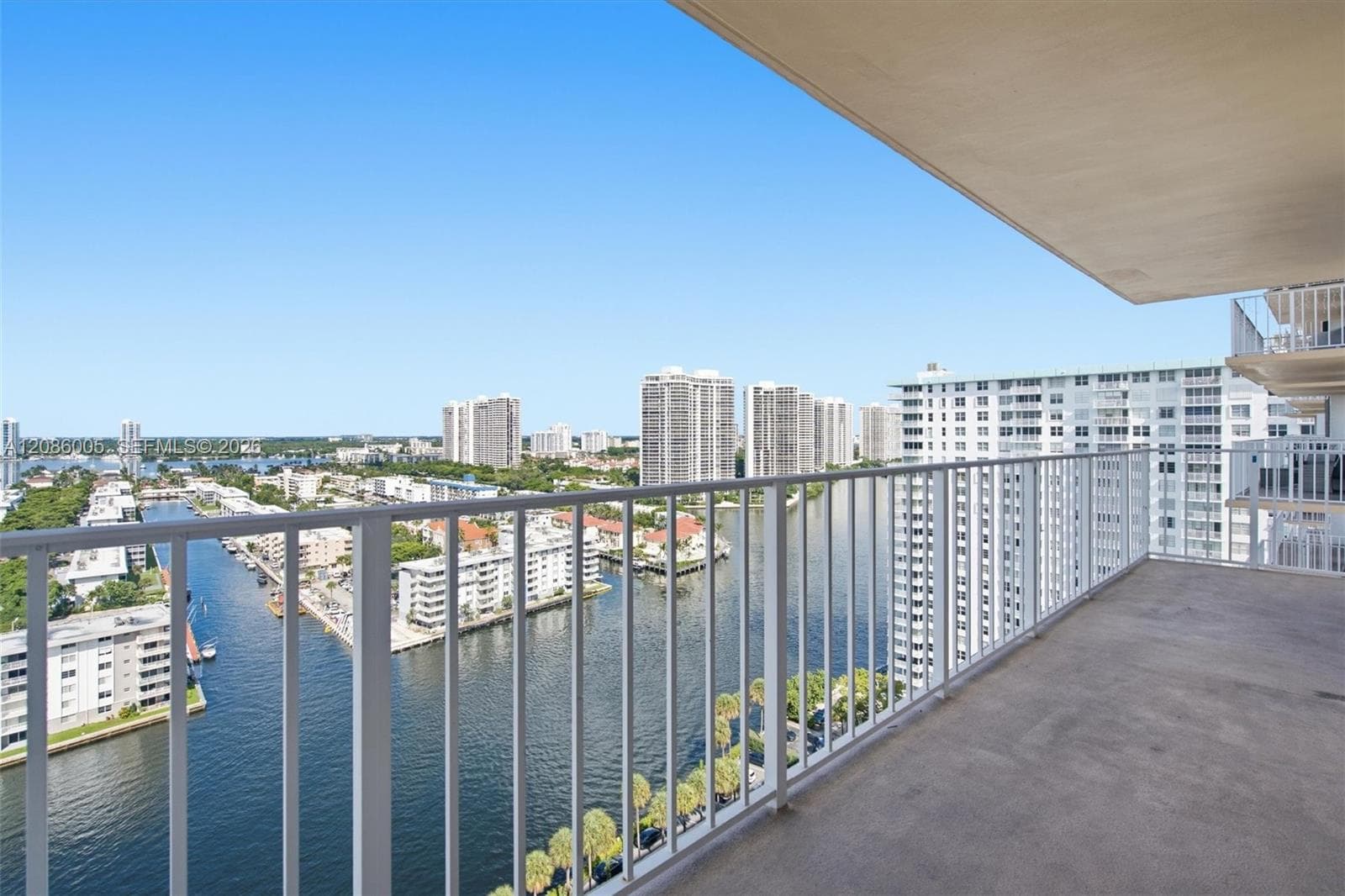WINSTON TOWERS 700 CONDO · #2104 in Sunny Isles Beach - Photo 13