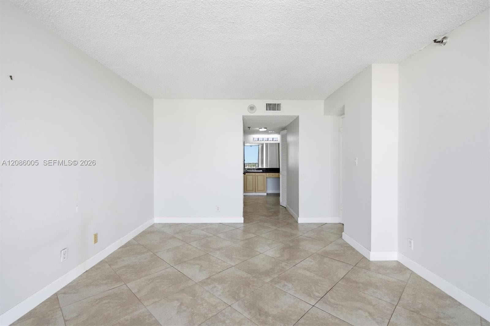 WINSTON TOWERS 700 CONDO · #2104 in Sunny Isles Beach - Photo 9
