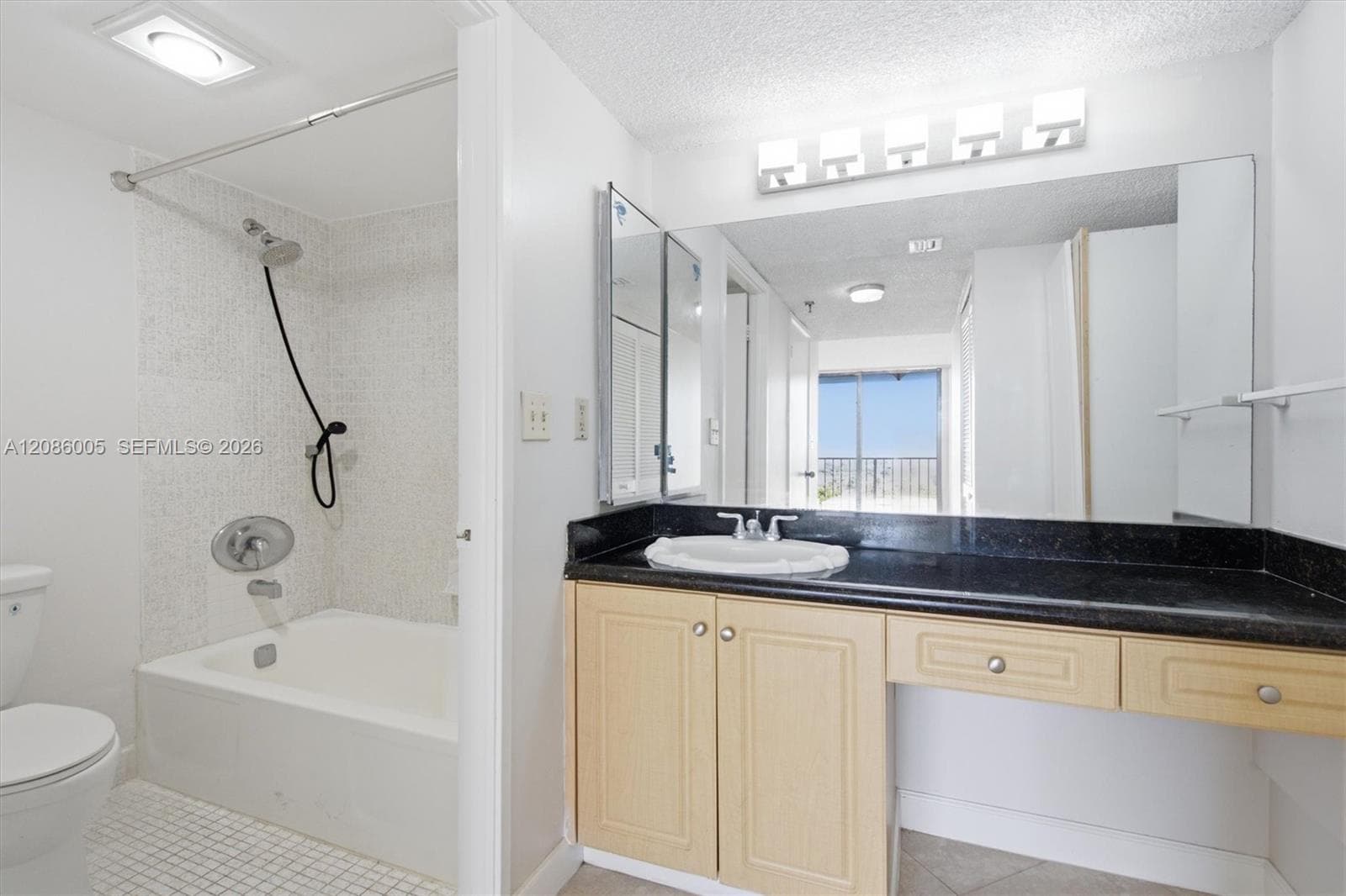 WINSTON TOWERS 700 CONDO · #2104 in Sunny Isles Beach - Photo 11