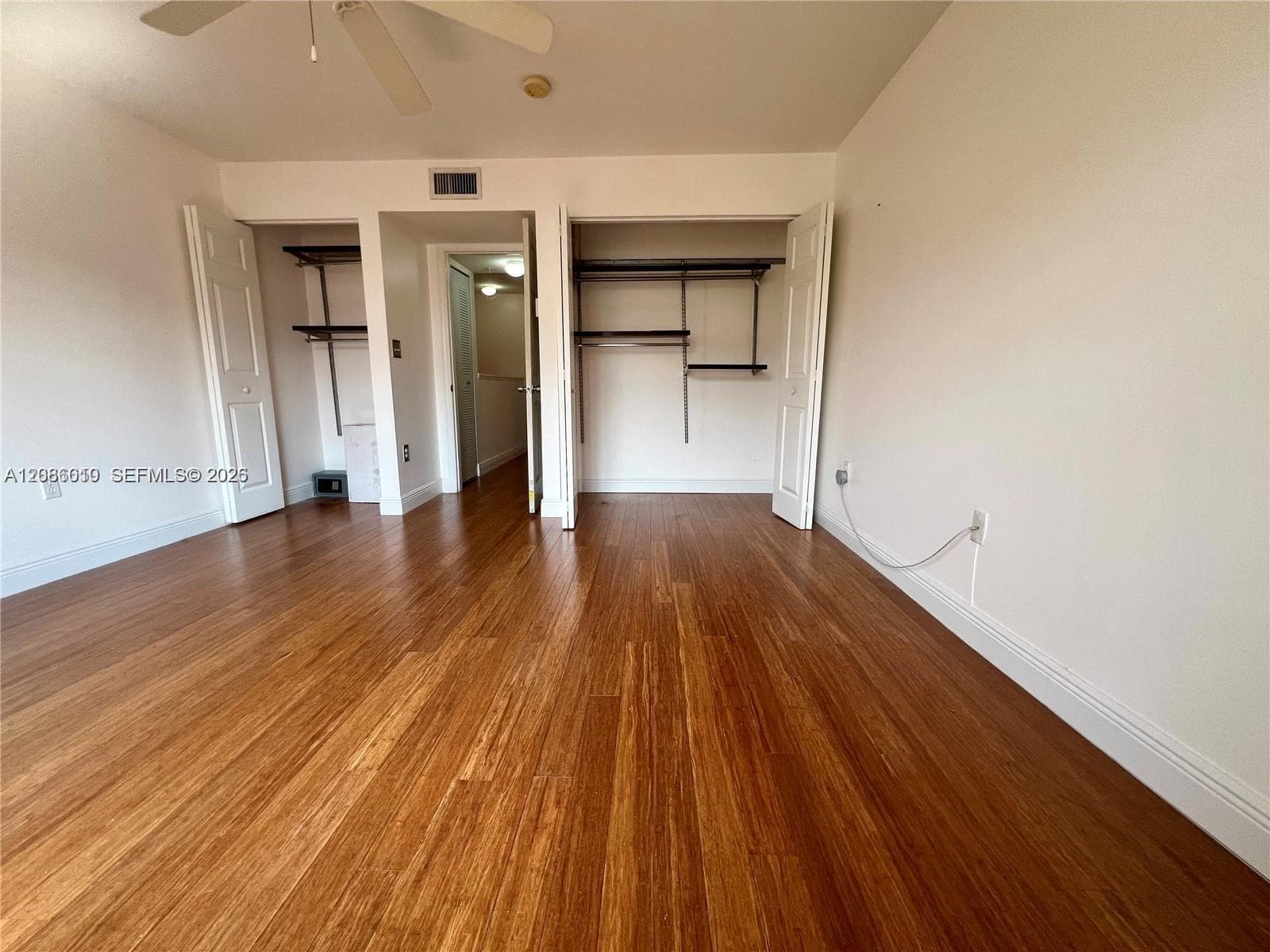 2965 NE 185th St #1503 photo 5