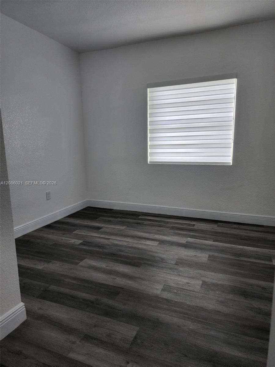 1250 NW 55th St photo 9