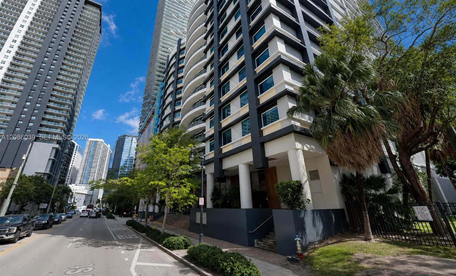 INFINITY AT BRICKELL COMM · #S-1003MZ in Miami - Photo 1