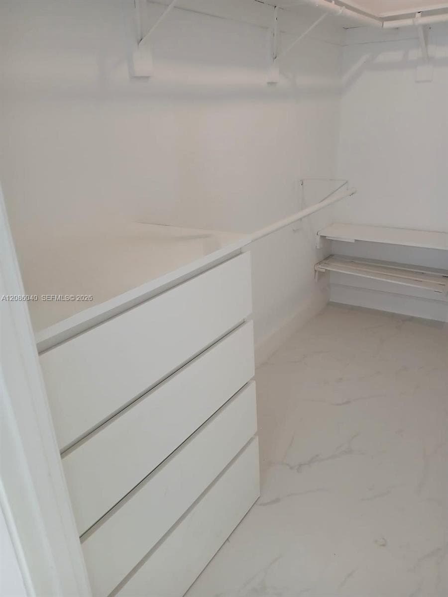 SUMMIT CHASE CONDO · #311 in Miami - Photo 9