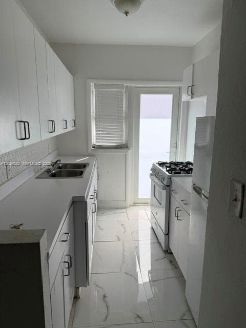 1995 Marseille Dr · #8 in Miami Beach - Photo 6
