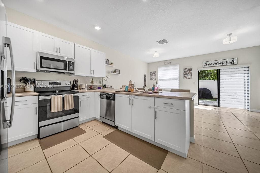 10657 W 32nd Ln photo 6