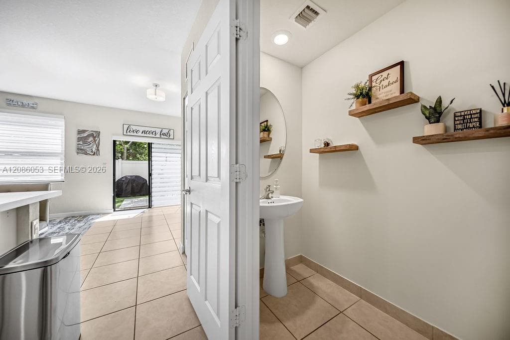 10657 W 32nd Ln photo 10