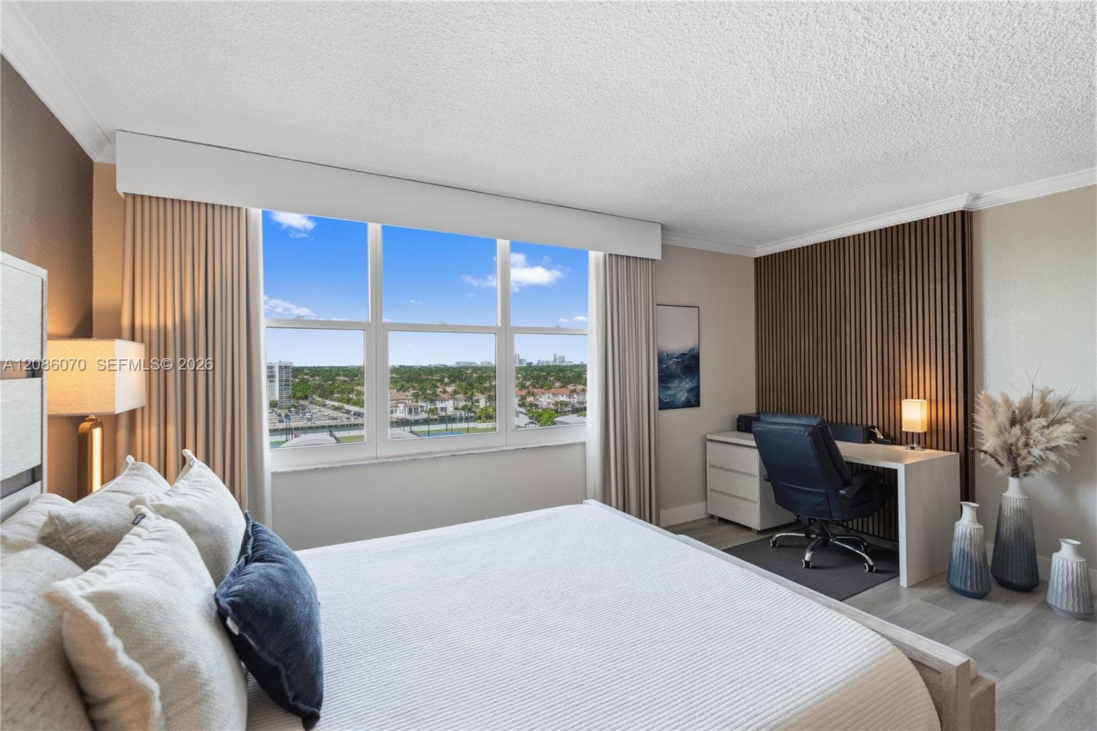 WAVE CONDO · #927 (available April 15) in Hollywood - Photo 17