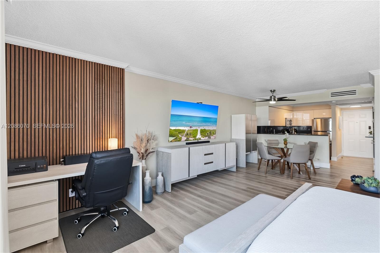 WAVE CONDO · #927 (available April 15) in Hollywood - Photo 3