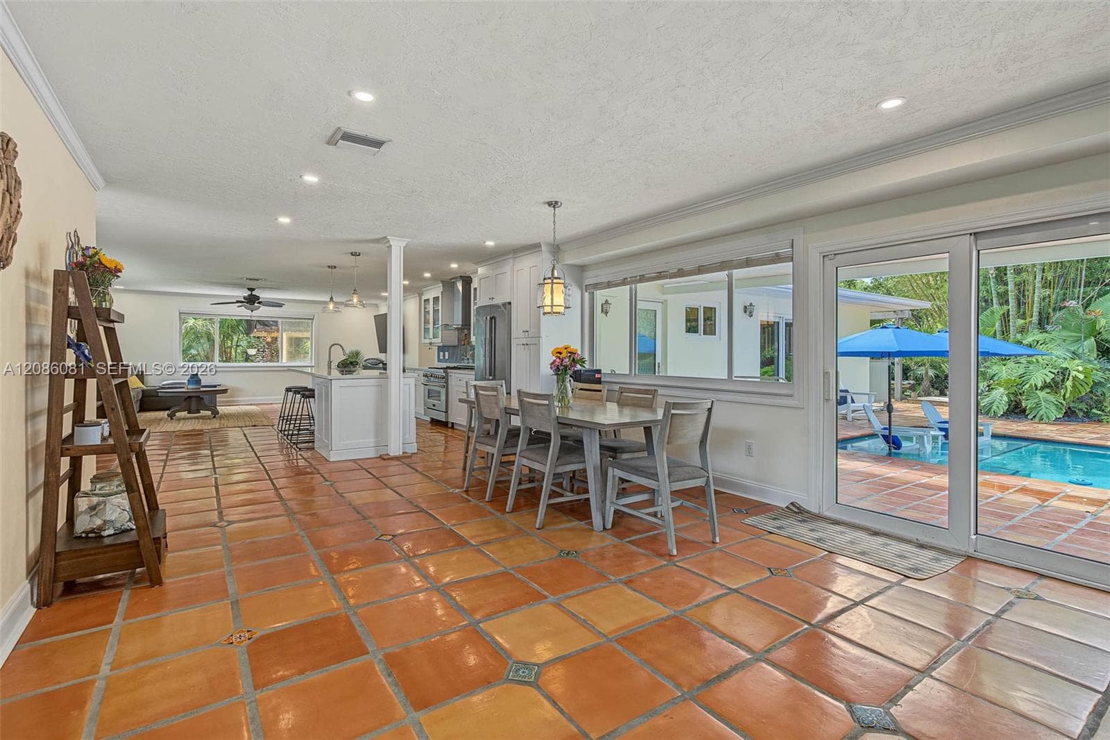 18740 SW 86th Ave photo 9