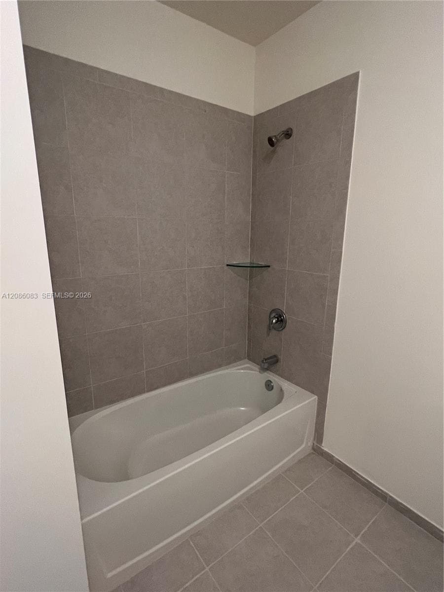 3342 W 112th St photo 17