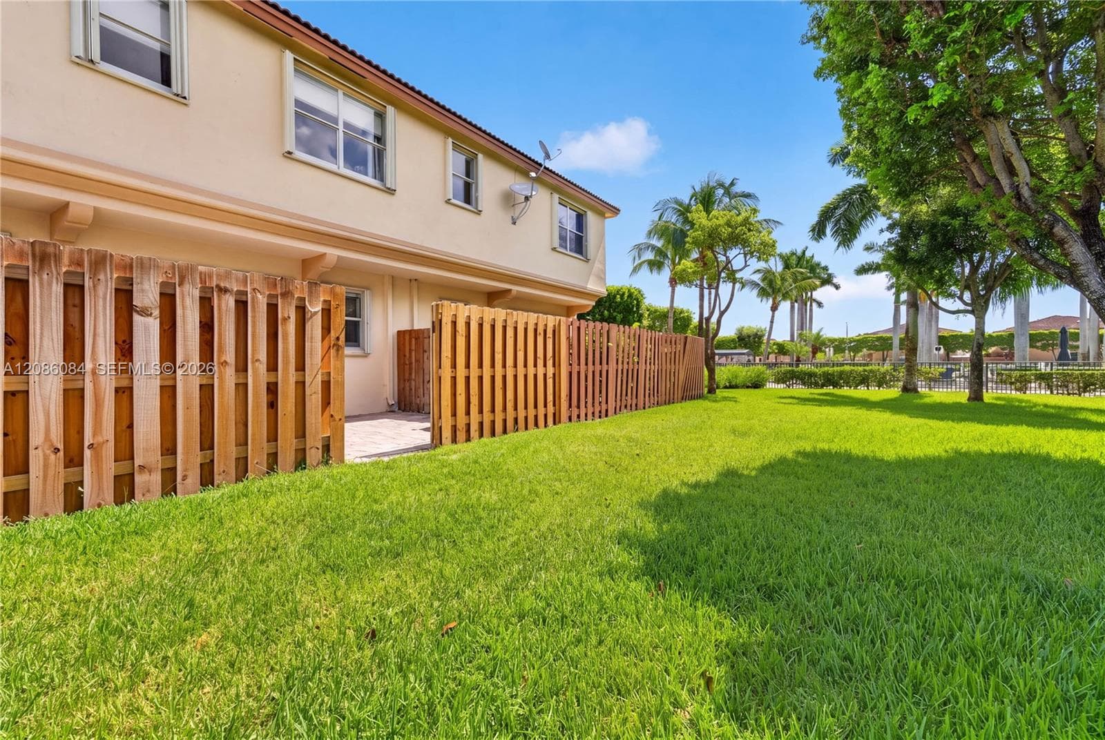 12956 SW 134th Ter photo 9