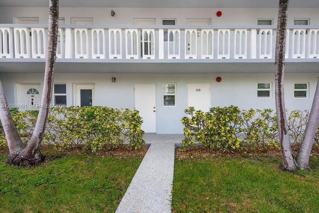 MEADOWBROOK · #106 in Hallandale Beach - Photo 24