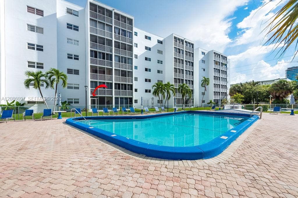 MEADOWBROOK · #106 in Hallandale Beach - Photo 29