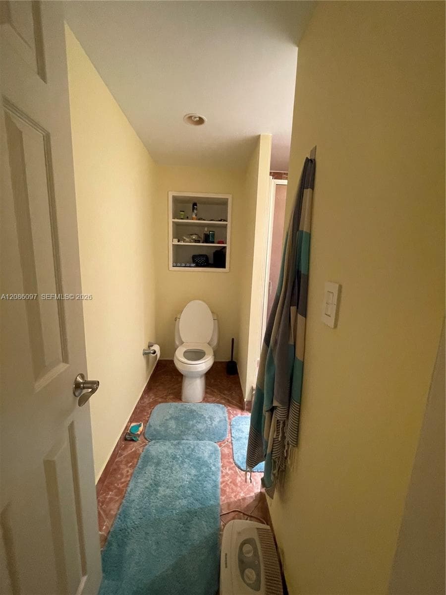 OLYMPUS CONDO PHASE · #614 in Hallandale Beach - Photo 10