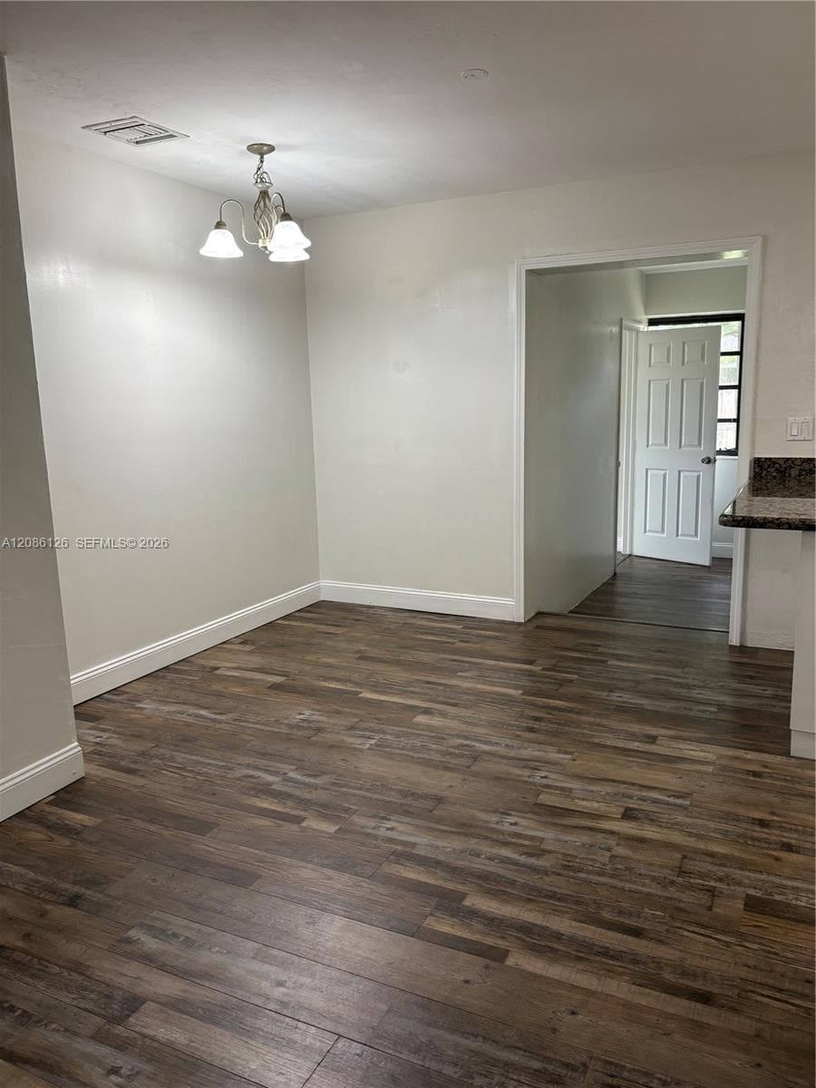 1561 NW 8th Ter #1561 photo 7
