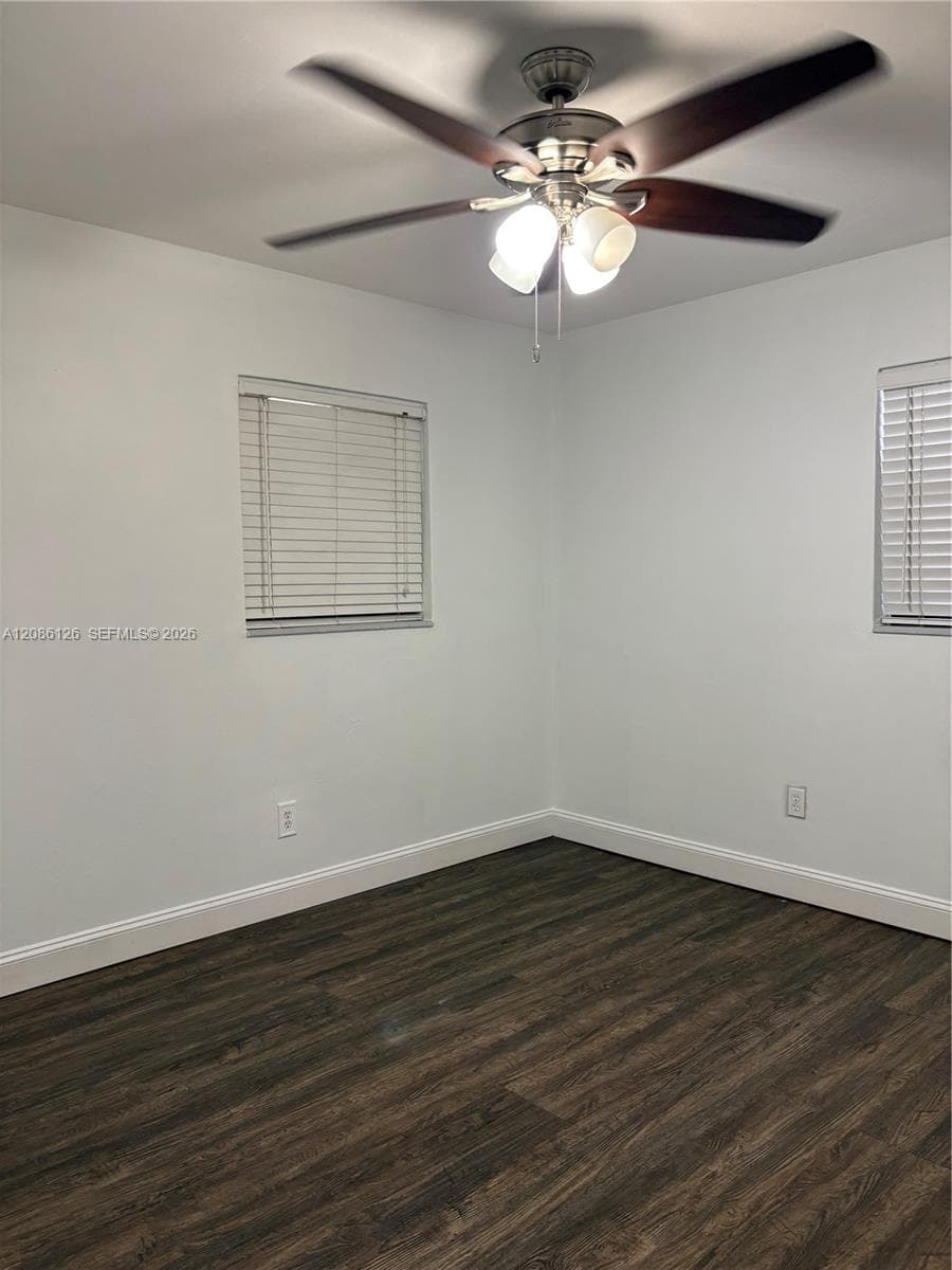 1561 NW 8th Ter #1561 photo 11