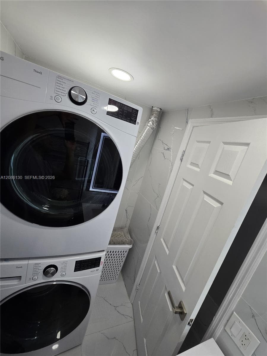WESTLAND MANORS · #103 in Hialeah - Photo 12