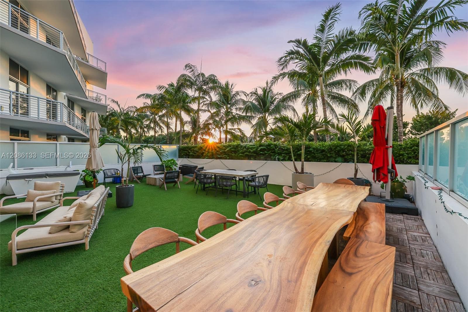THE MERIDIAN CONDO · #307 in Miami Beach - Photo 17