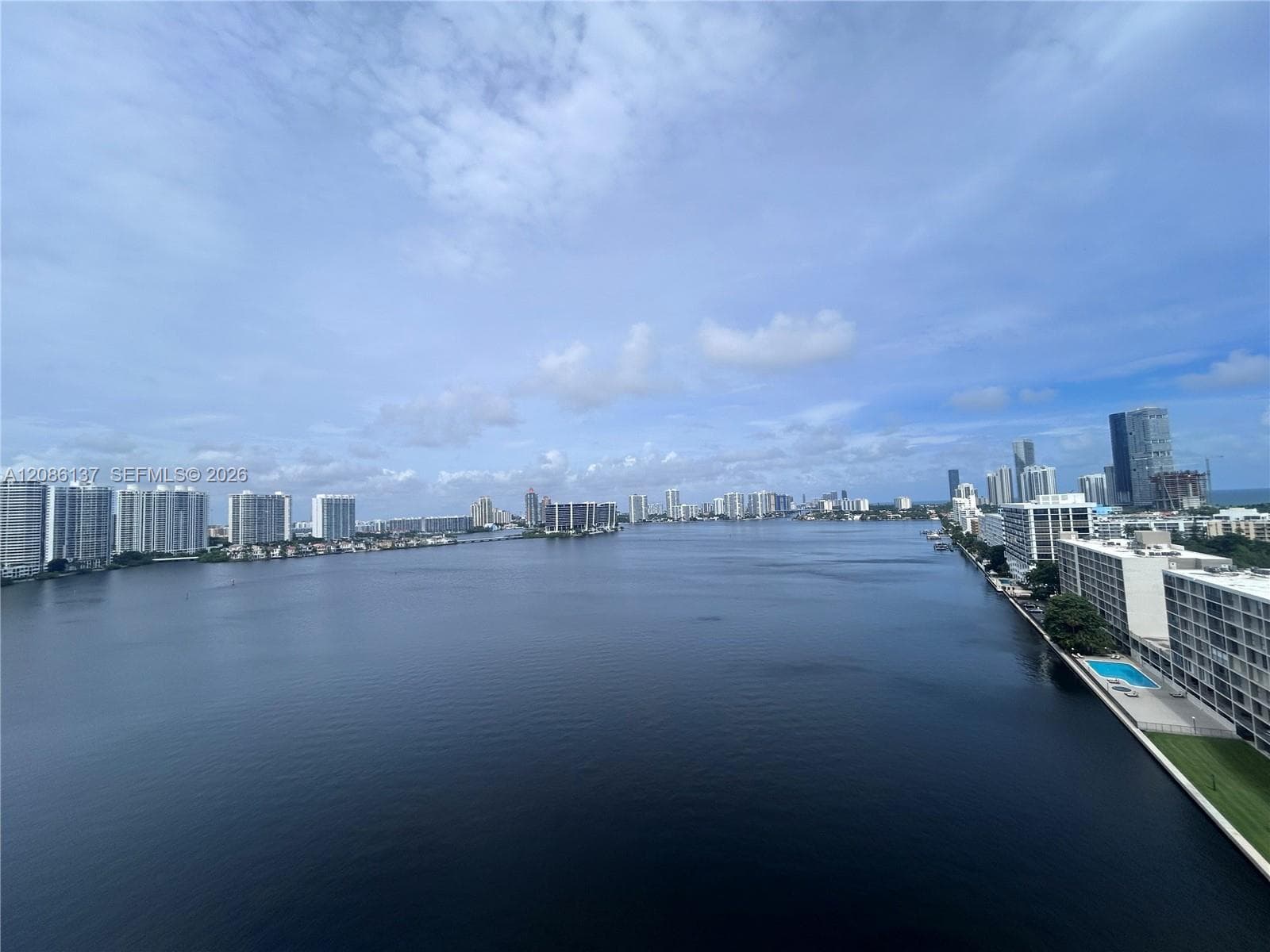 WINSTON TOWERS · #1601 in Sunny Isles Beach - Photo 2