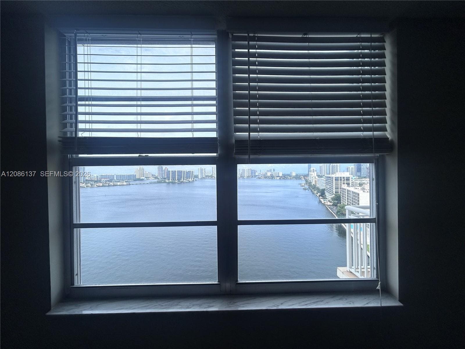 WINSTON TOWERS · #1601 in Sunny Isles Beach - Photo 16