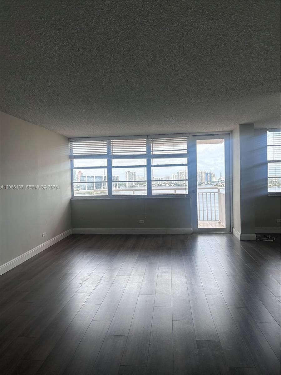 WINSTON TOWERS · #1601 in Sunny Isles Beach - Photo 7
